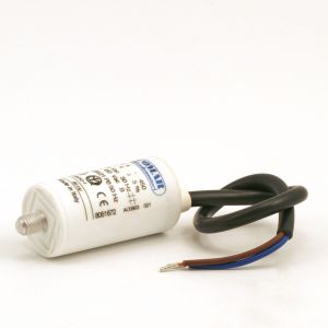 Condensator 4uF 450V